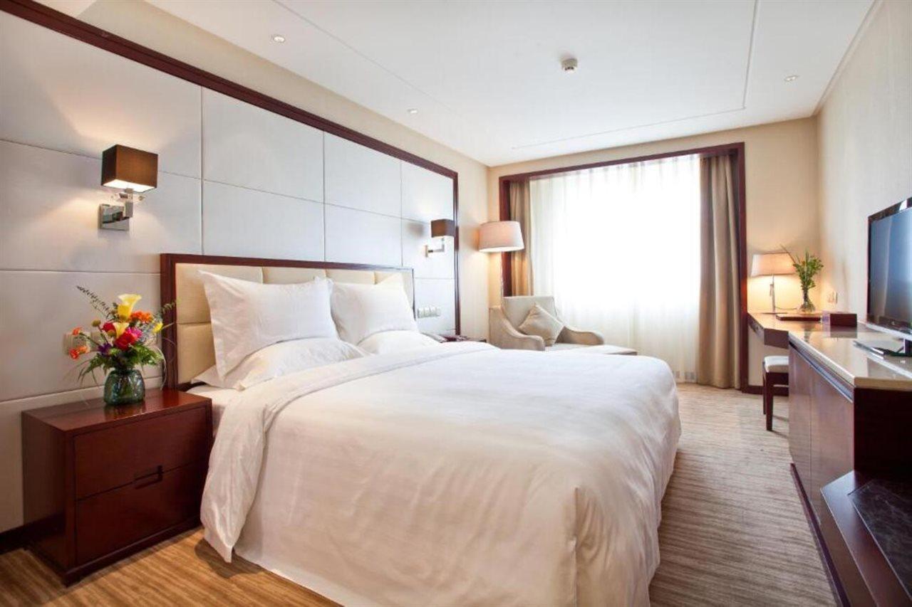 Beijing Guizhou Hotel Экстерьер фото