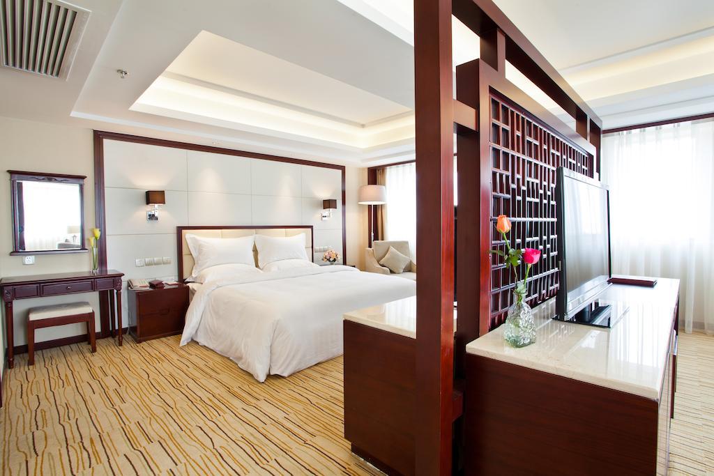 Beijing Guizhou Hotel Экстерьер фото