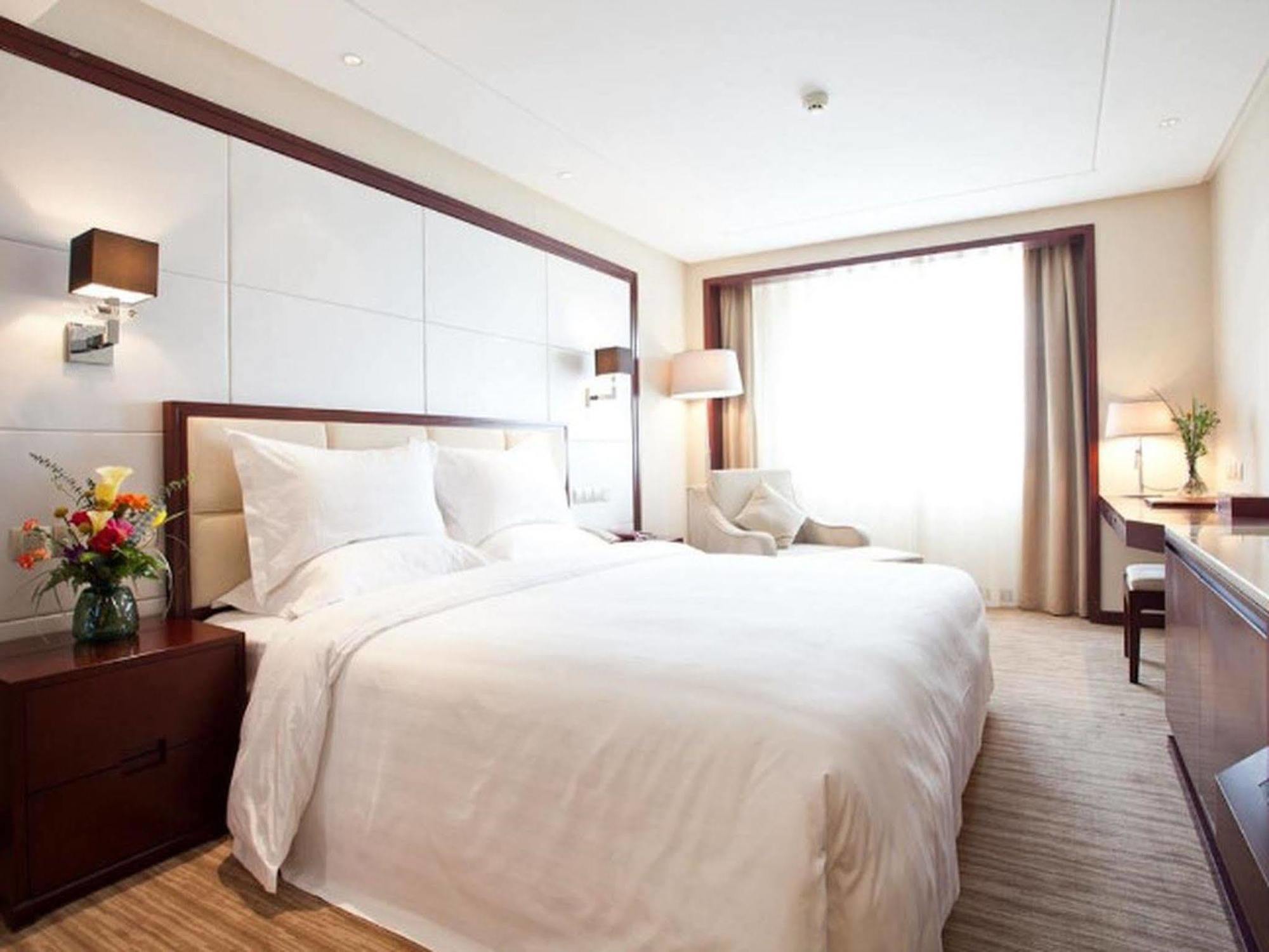 Beijing Guizhou Hotel Экстерьер фото